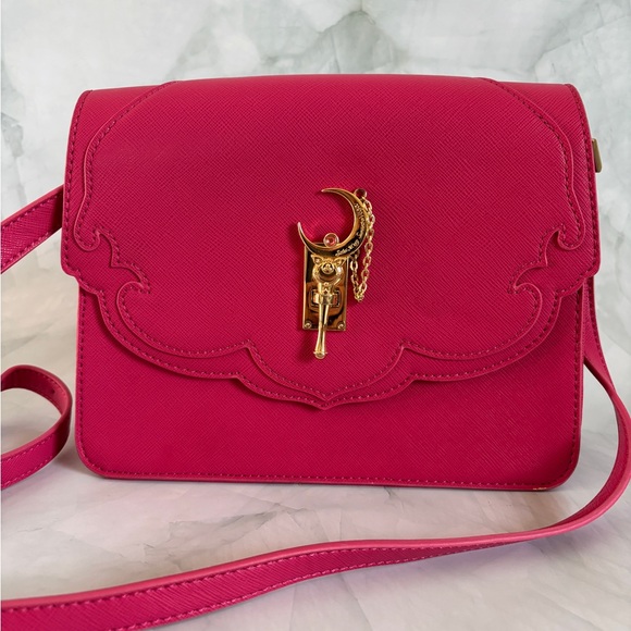 Sailor Moon Samantha Vega Wand Stick Purse in Pink - Picture 1 of 15